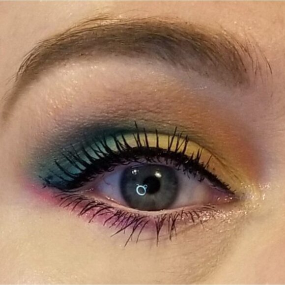 🌸 NIB Laura Lee Party Animal Eyeshadow Palette & OFRA Napa Valley Lipstick DUO - Picture 5 of 15